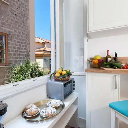 Nyaraló Shine House